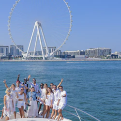 Dubai Harbour: 1 Hour Yacht Tour - Dubai Marina, JBR + Ain Dubai 3