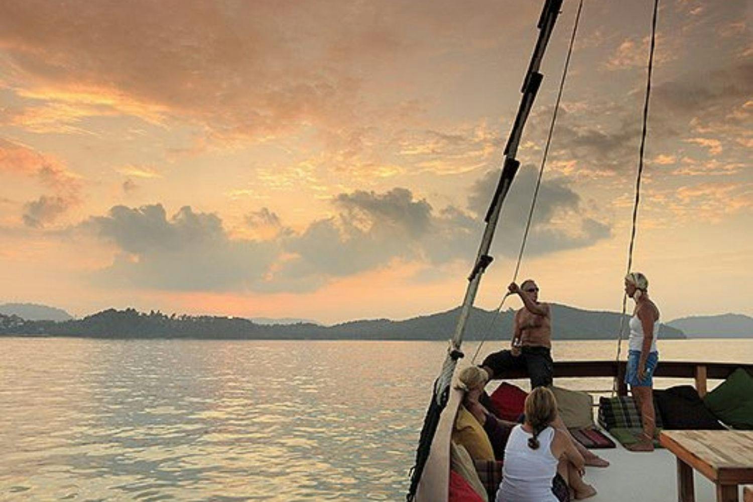 Phuket: Snorkeling Cruise + Sunset Dinner + Roundtrip Transfer - Photo 17