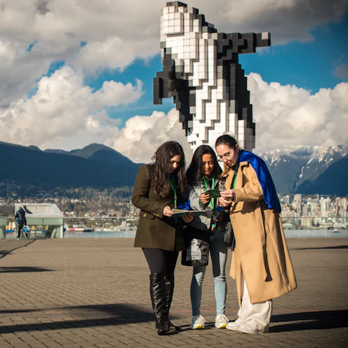 Vancouver Mystery Game: Heroes & Villains - Photo 2