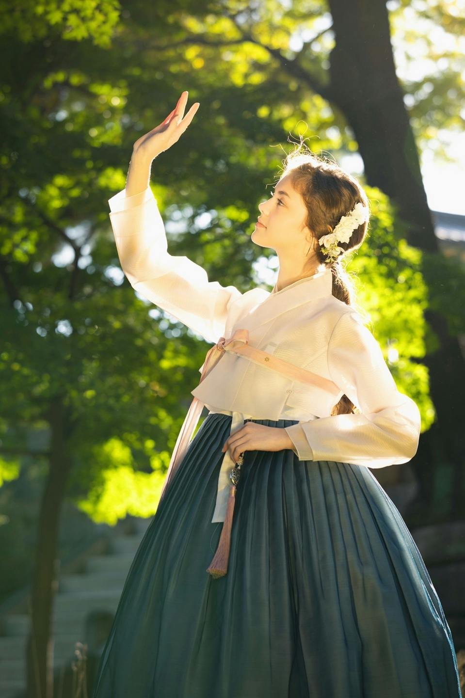 Hanbok Rental & Hairstyling at Gyeongbokgung Palace, Seoul: Traditional Hanbok Rental
