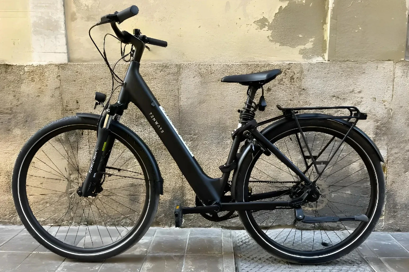 Valencia: Electric Bike Rental
