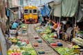 Mercado de trens Maeklong
