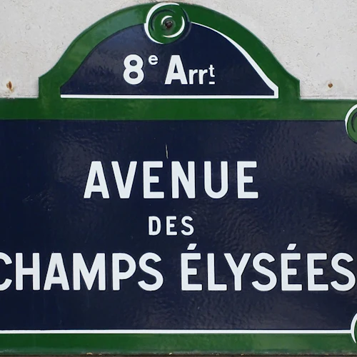 Paris: Small Group Tour from London + Seine River Cruise - Photo 6