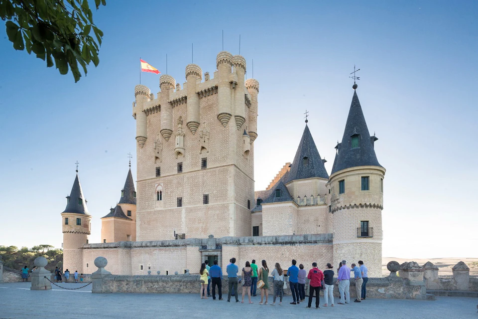 Guided visit in the Alcázar