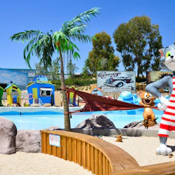 Parque Warner Beach Madrid: Day Trip from Madrid 2