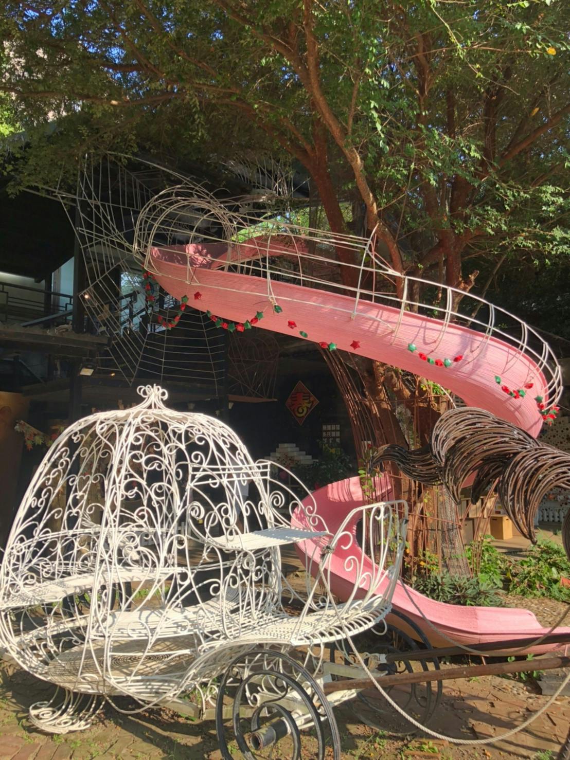 Carton King Creative Park Taichung: Admission Ticket + Garden Train Ride Voucher