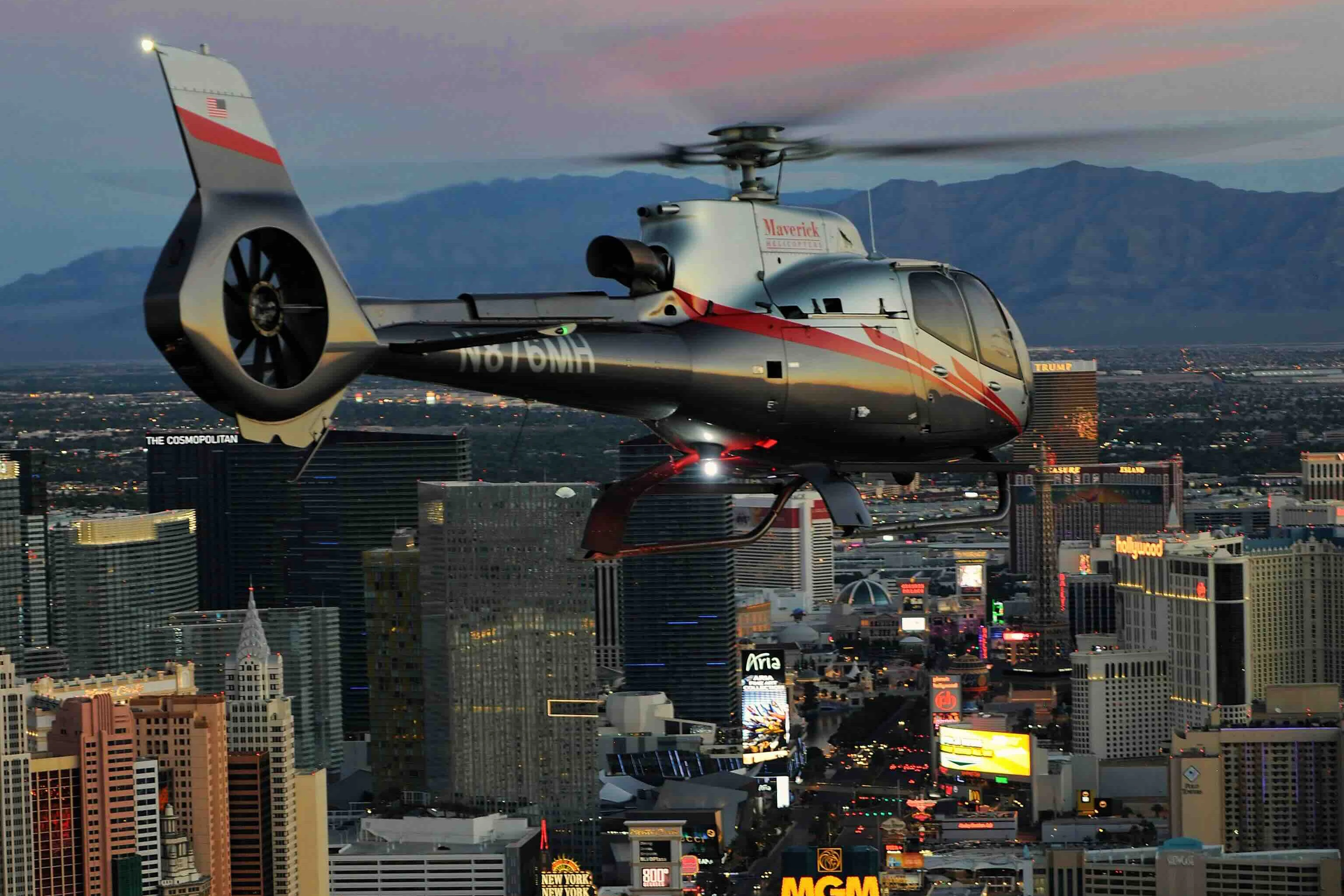 Las Vegas: Guided Food Tour + Helicopter Ride