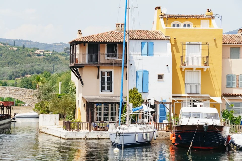 ST TROPEZ