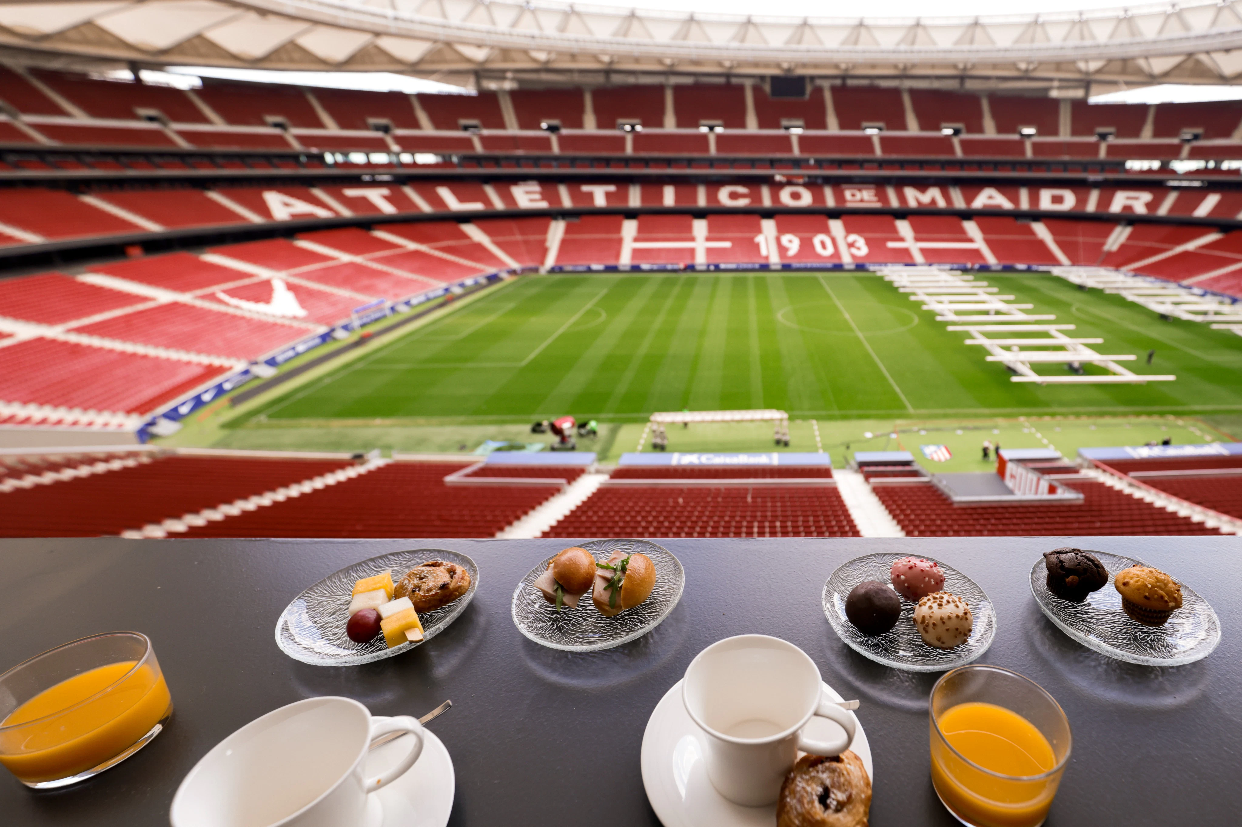 Atlético de Madrid: Premium Tour + Breakfast at Simeone's Private Box