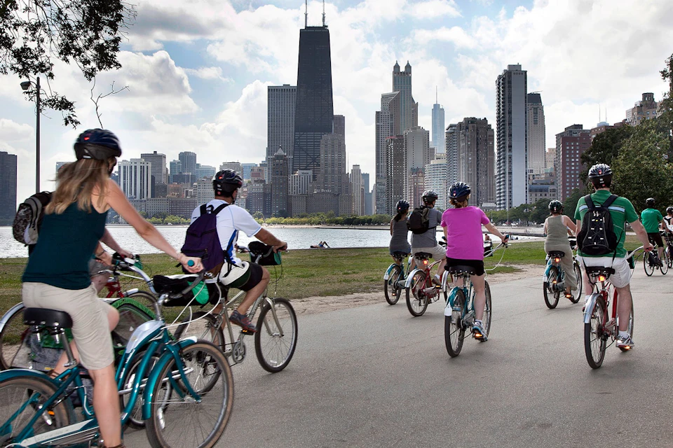 Family & Food Bike Tour of Top Attractions