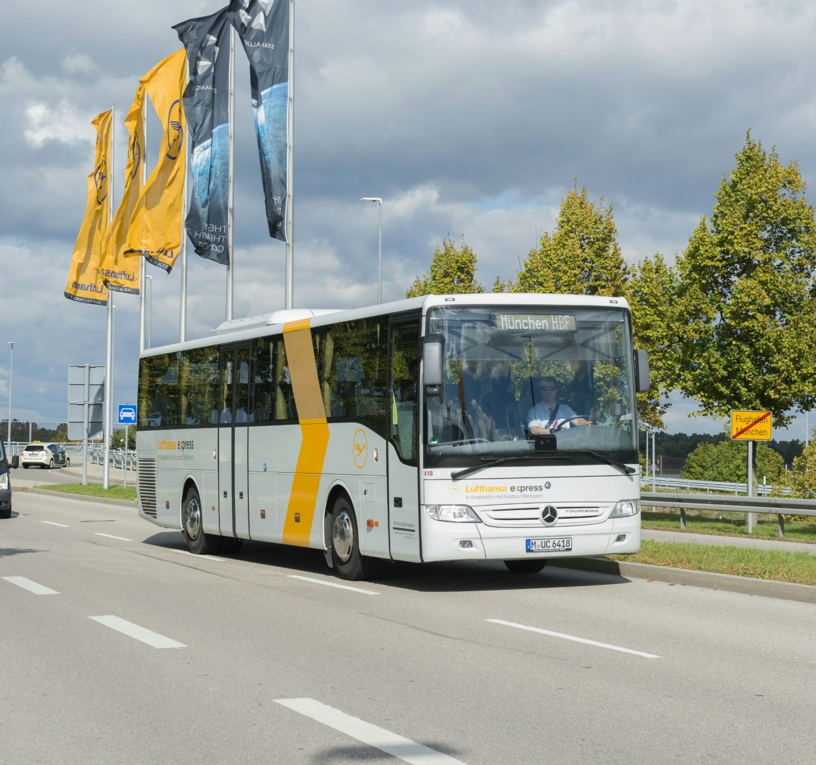 Lufthansa Express Bus Munich Airport - City