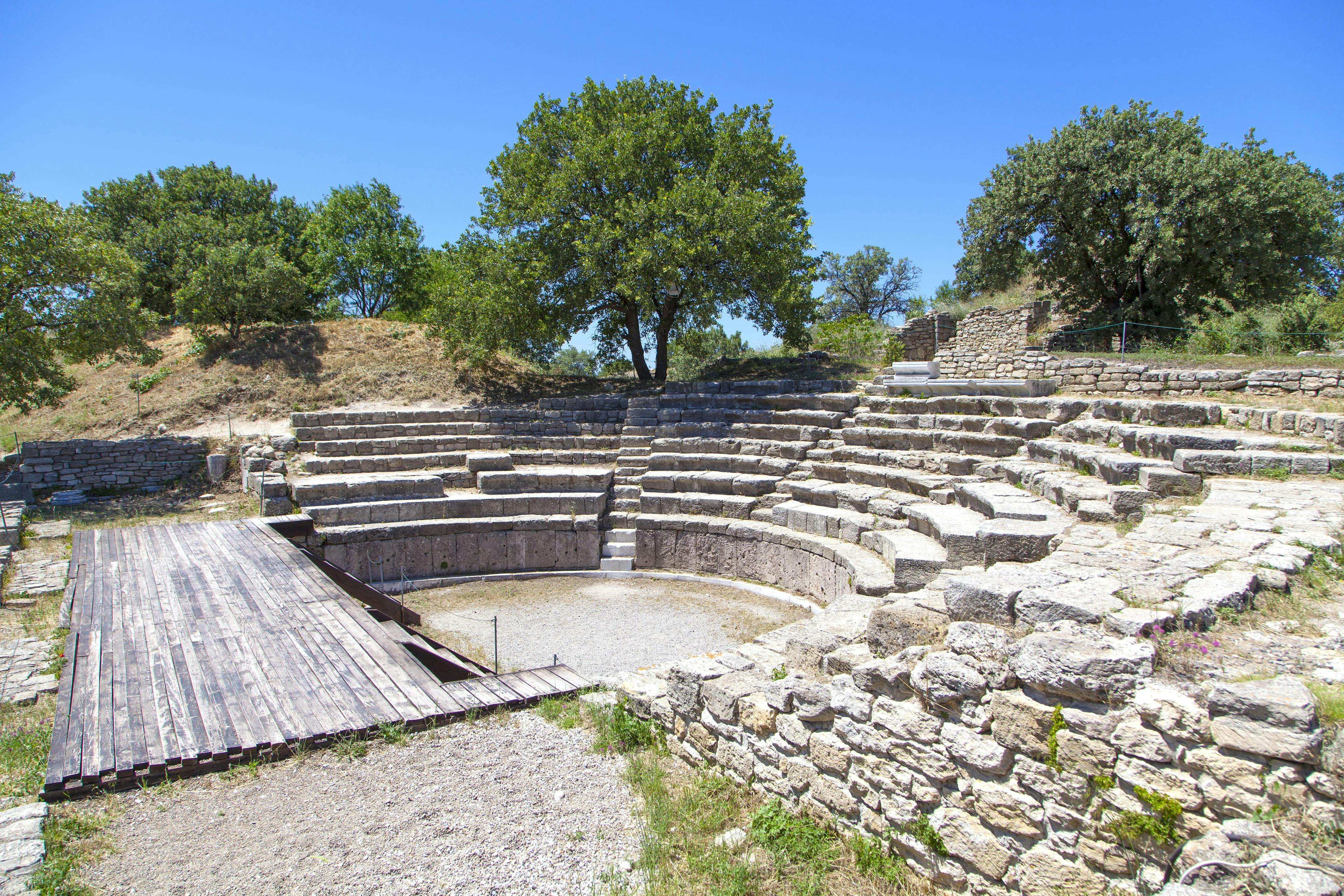 土耳其特洛伊古城的废墟。
