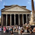 Na praça em frente ao Pantheon