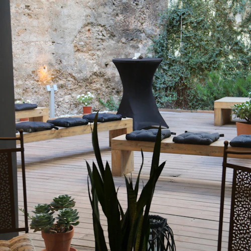 Valencia: Old Town Tour + Wine & Tapas in an 11th-Century Historic Monument - Photo 6