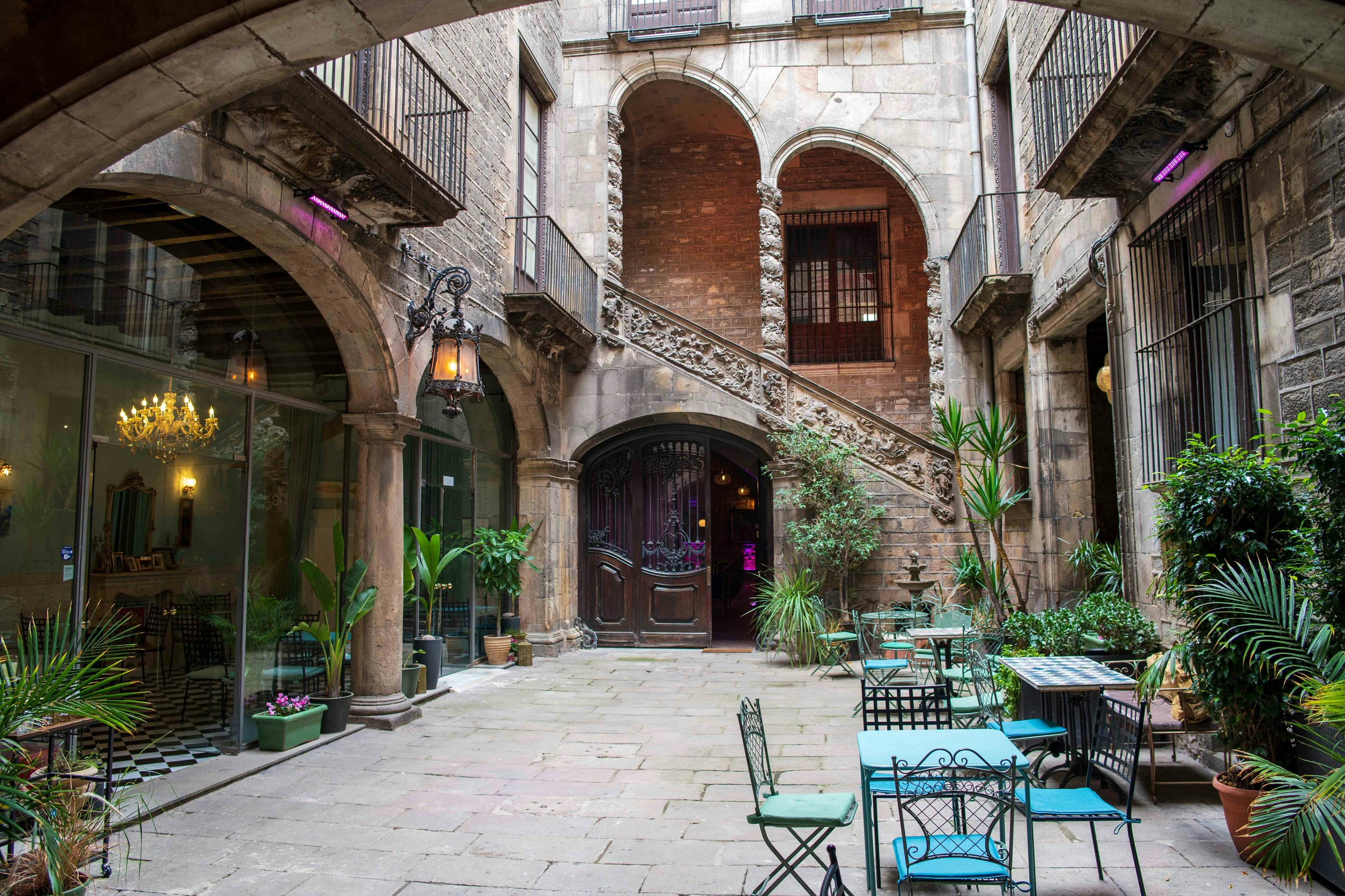 <City 66342> things to do #2: The Dalmases Palace