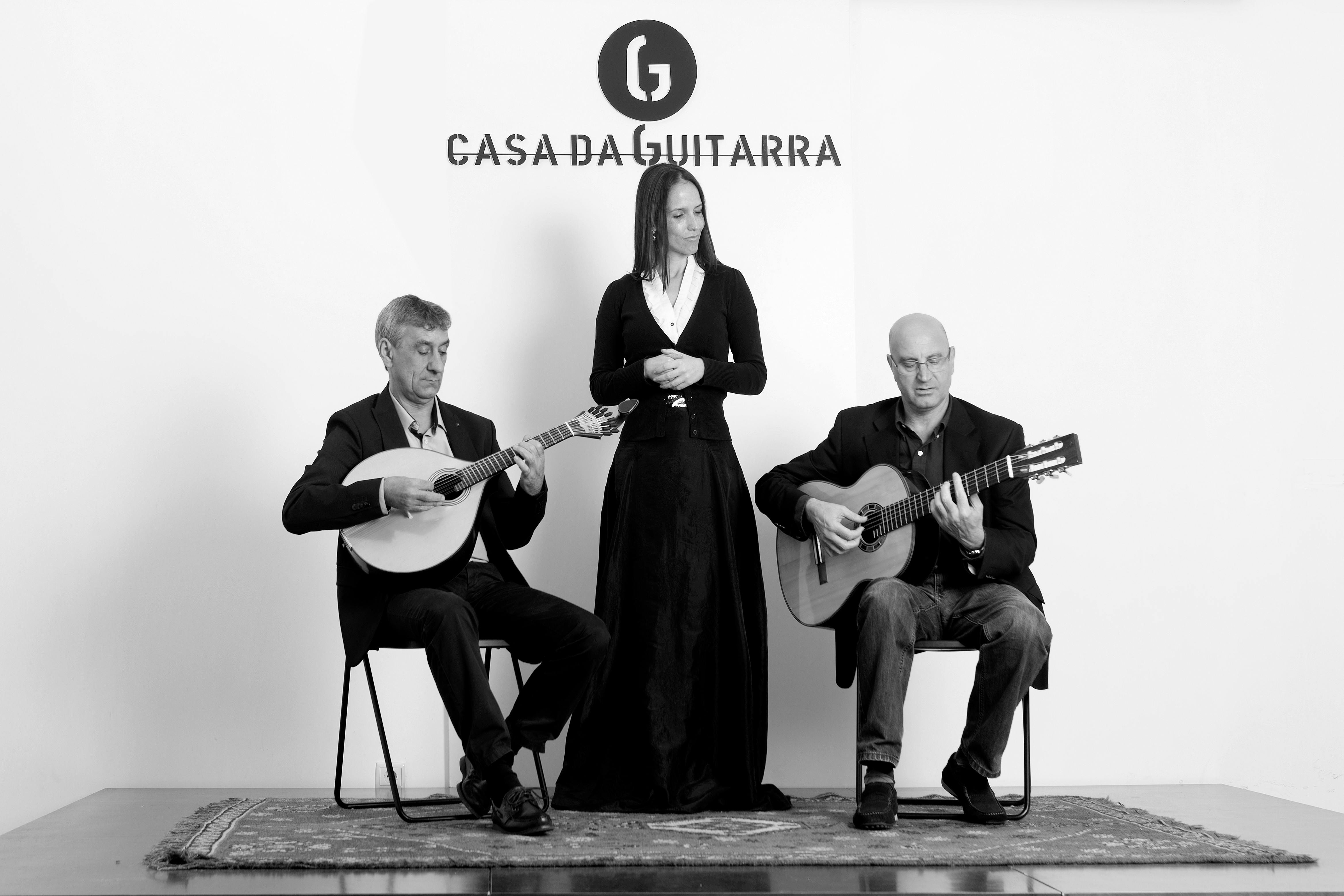 Fado in Casa da Guitarra tickets - Porto | Tiqets.com