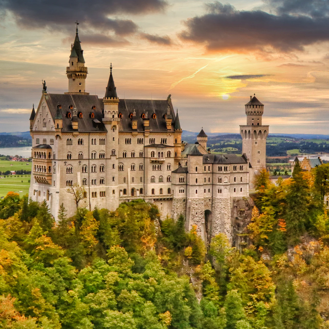 Château de Neuschwanstein : Billet coupe-file + Visite guidée + Promenade en calèche