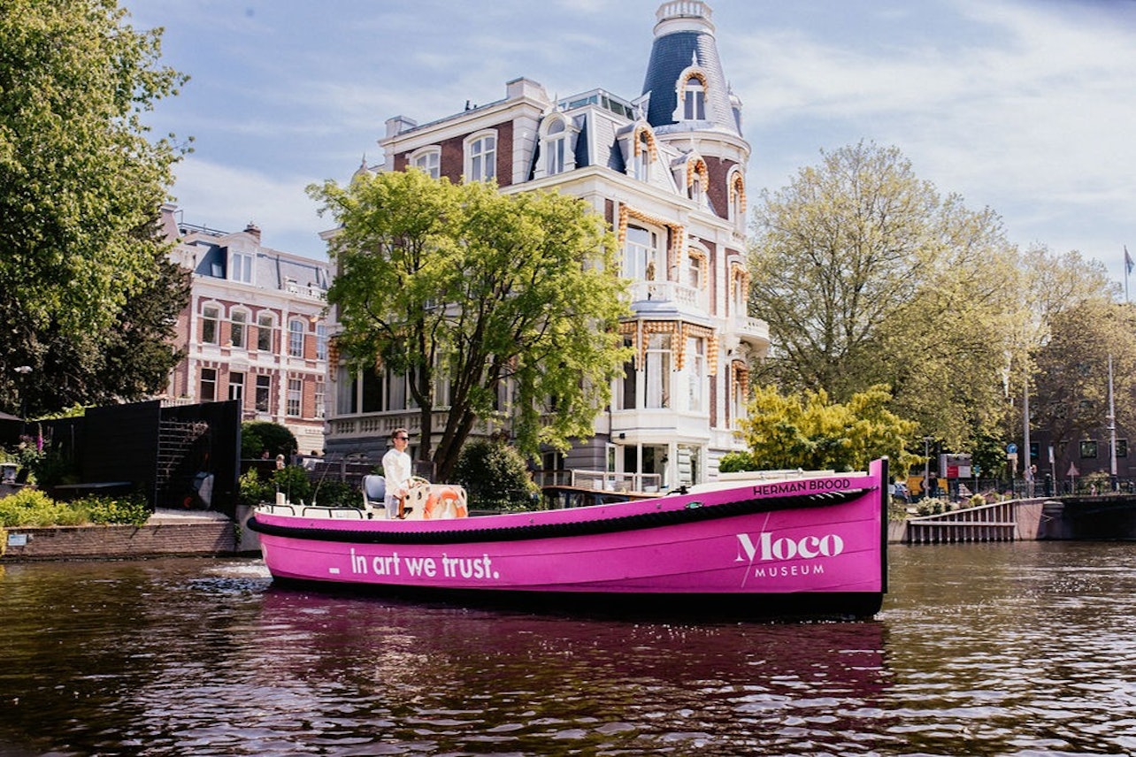Amsterdam: Tour del canale Moco + Bar a bordo - Alloggi in Amsterdam