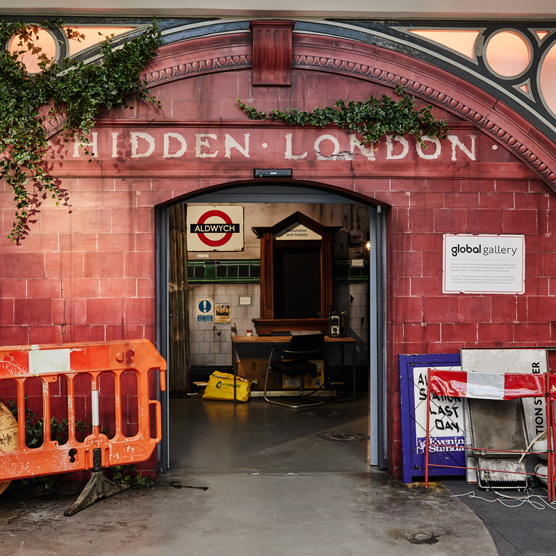 전시: 런던 교통박물관 런던의 숨은 명소 투어 | Tiqets.Com
