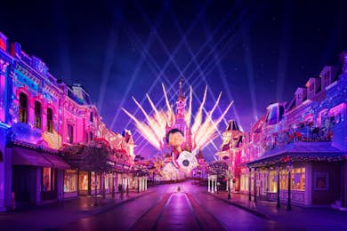 Aquarium de Paris + Disneyland® Paris: 1-Day 1-Park Ticket