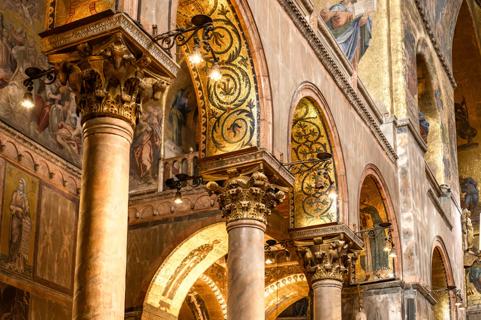 Stunning details of the inside architecture