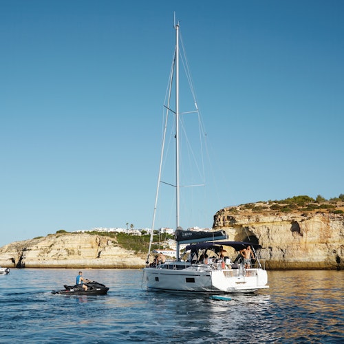 Algarve: Crucero en yate de lujo desde Portimão