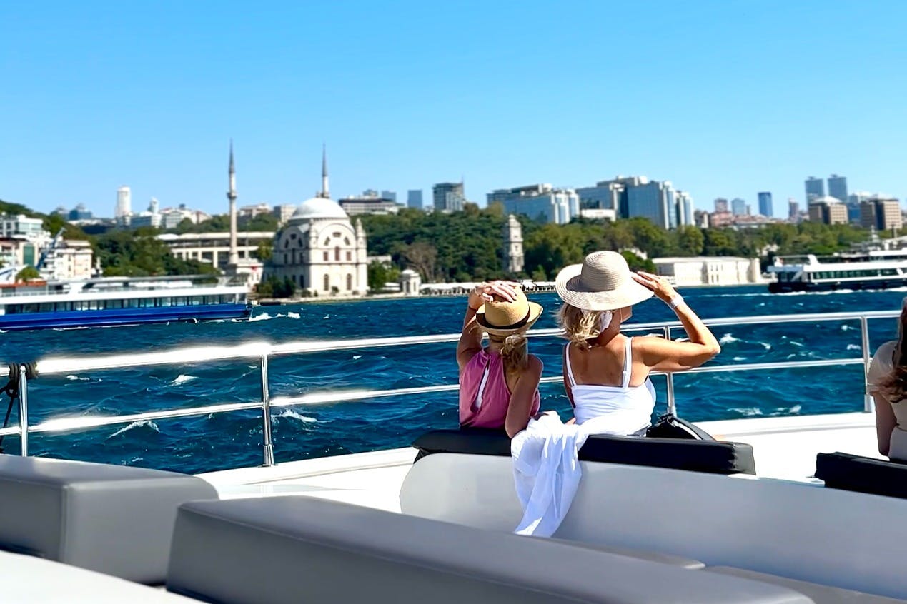Bosphorus and Black Sea Cruise with Lunch