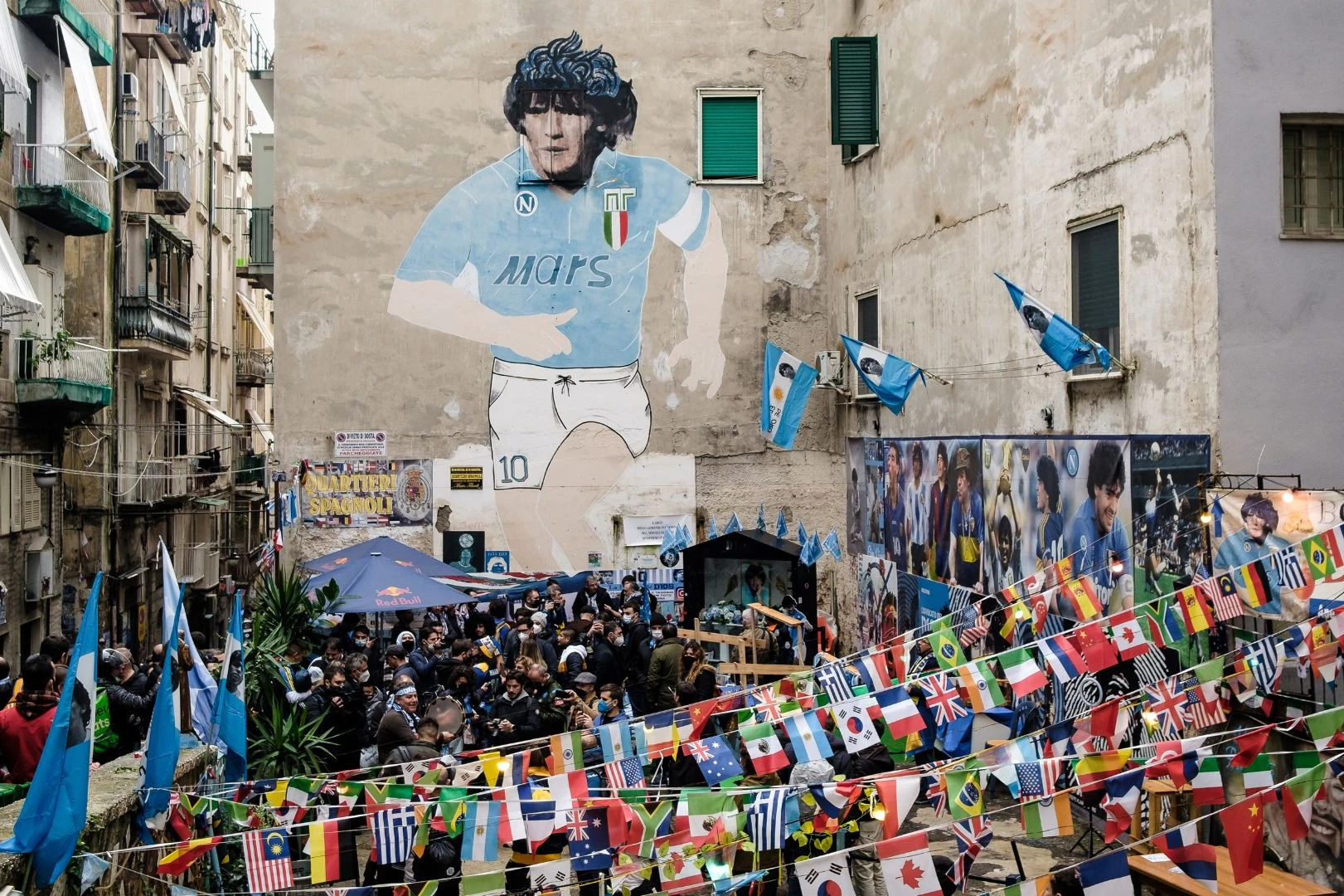 The Monumental Naples of Maradona: Walking Tour
