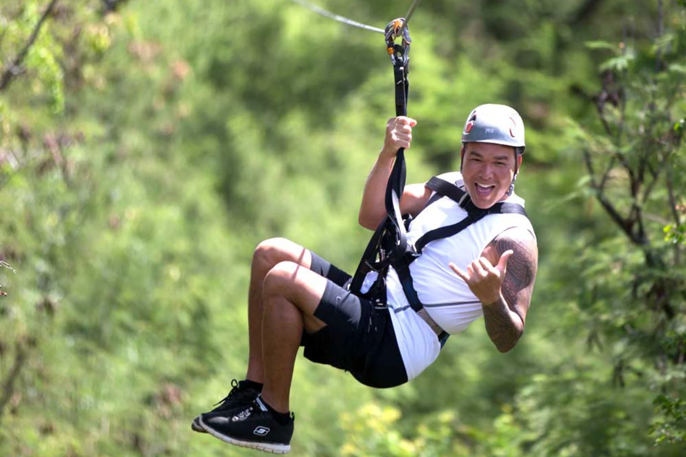 Coral Crater Adventure Park: Zipline Adventure