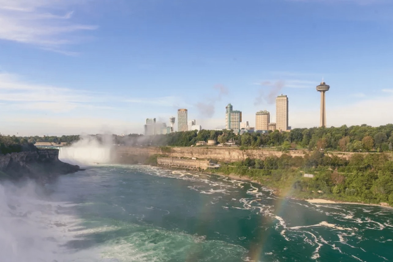 Tour della Centrale Elettrica delle Cascate del Niagara con Skylon Tower e Tailrace Tunnel Experience - Alloggi in Cascate del Niagara