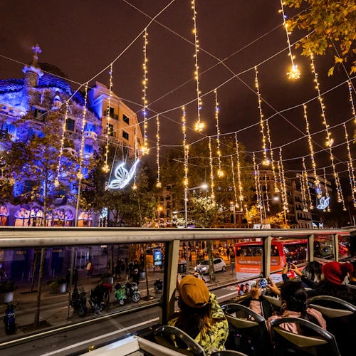 Barcelona Christmas Tour by Bus - Photo 2