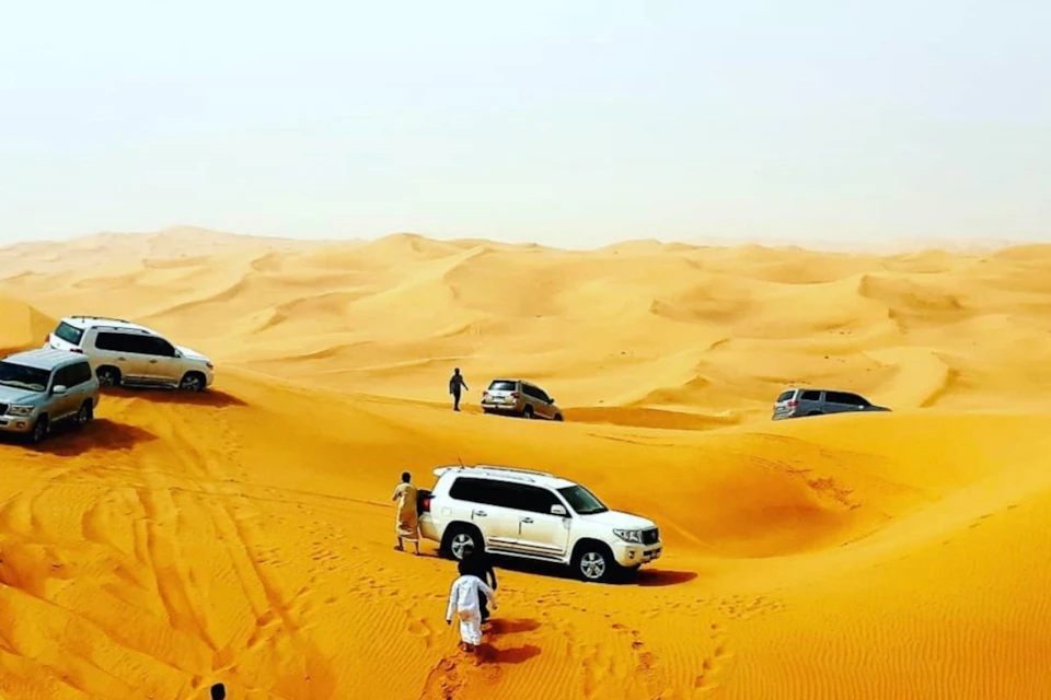 Meeting point in the desert
