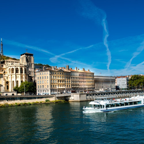 Lunch Cruise on the Saône by Les Bateaux Lyonnais Hermès II Lunch Cruise on the Saône by Les Bateaux Lyonnais Hermès II