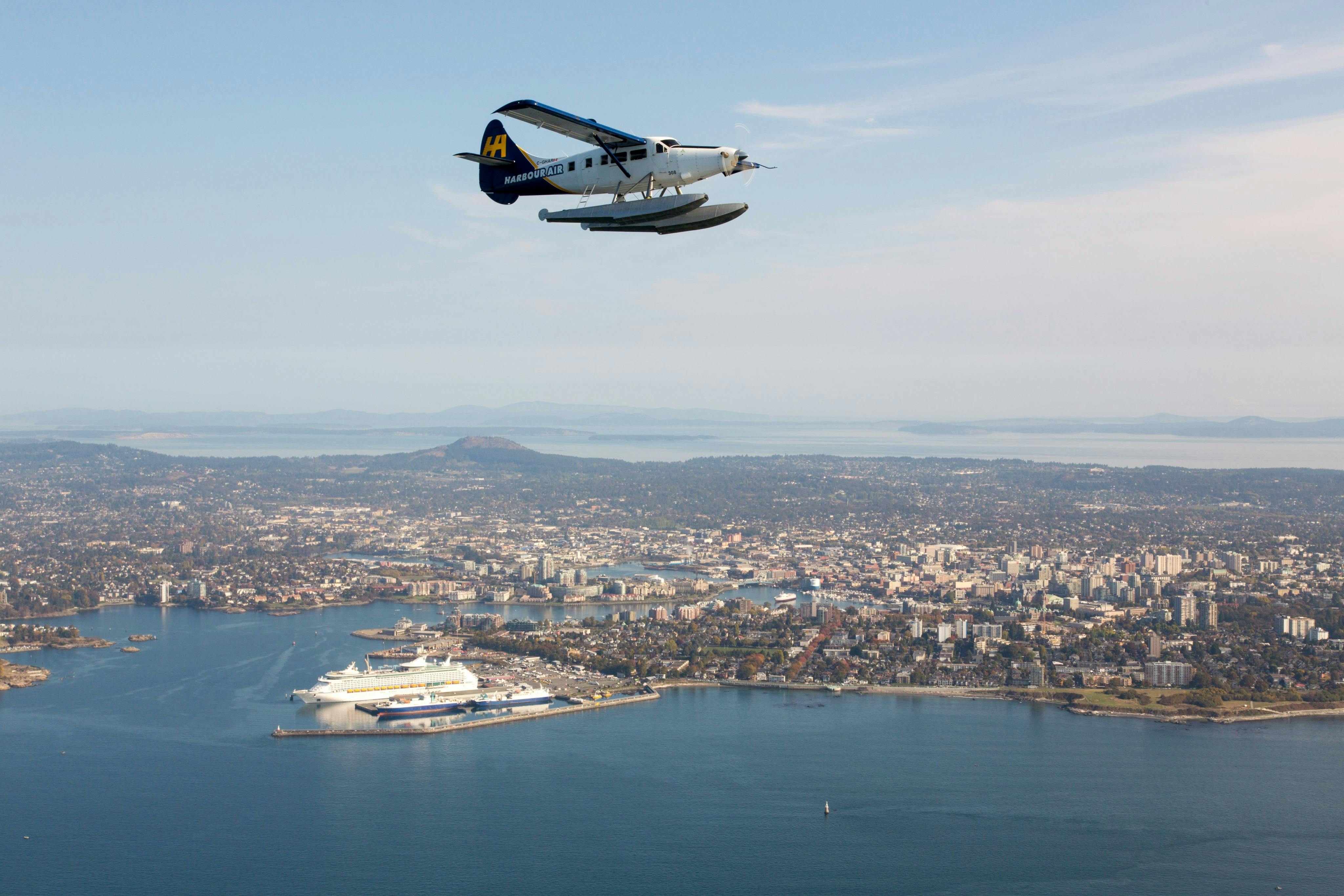 Victoria: Extended Scenic Seaplane Tour - City, Coast & Islands - Photo 6