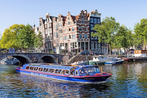 Amsterdam: Blue Boat Canal Cruise from Heineken Experience