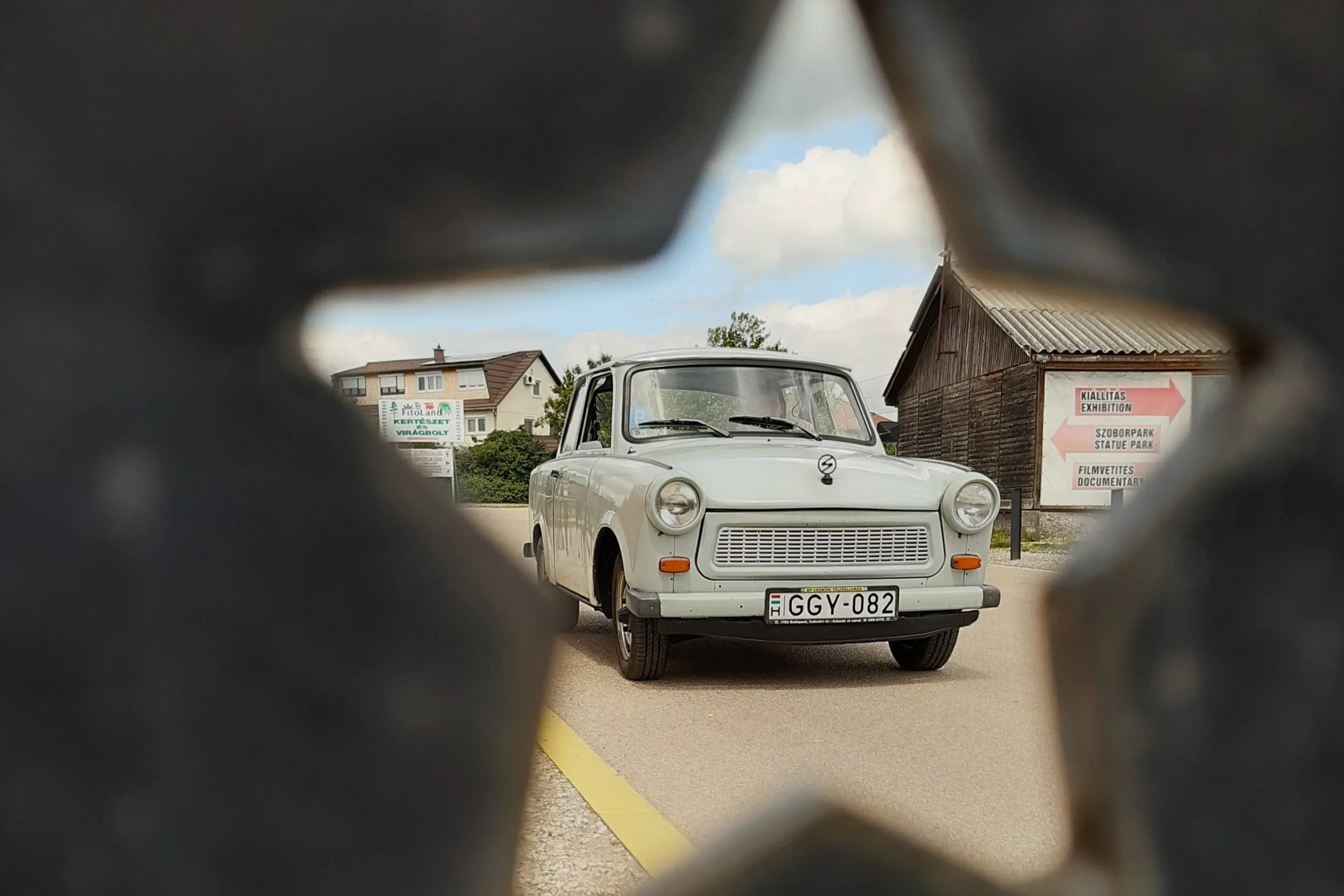Memento Park: Private Trabant Transfer