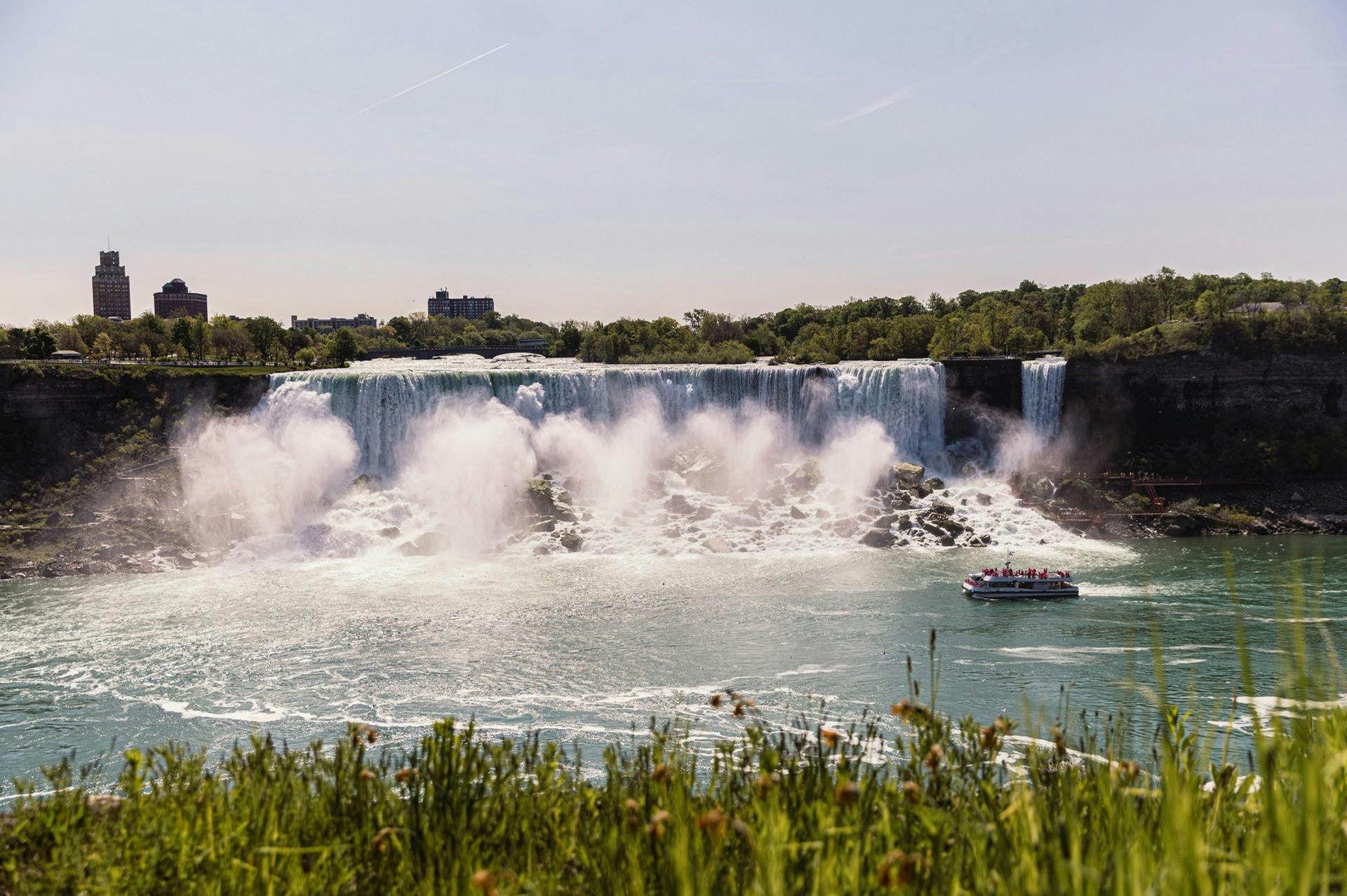 Niagara Falls Tour: Boat Ride & Journey Behind the Falls