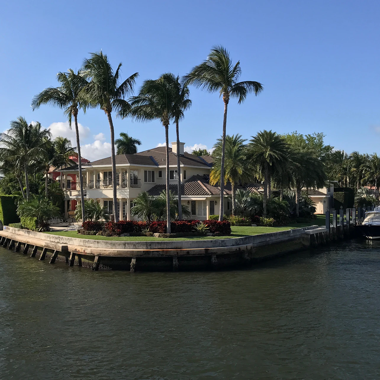 Fort Lauderdale: Jungle Queen Sightseeing Cruise in Fort Lauderdale β Tiqets