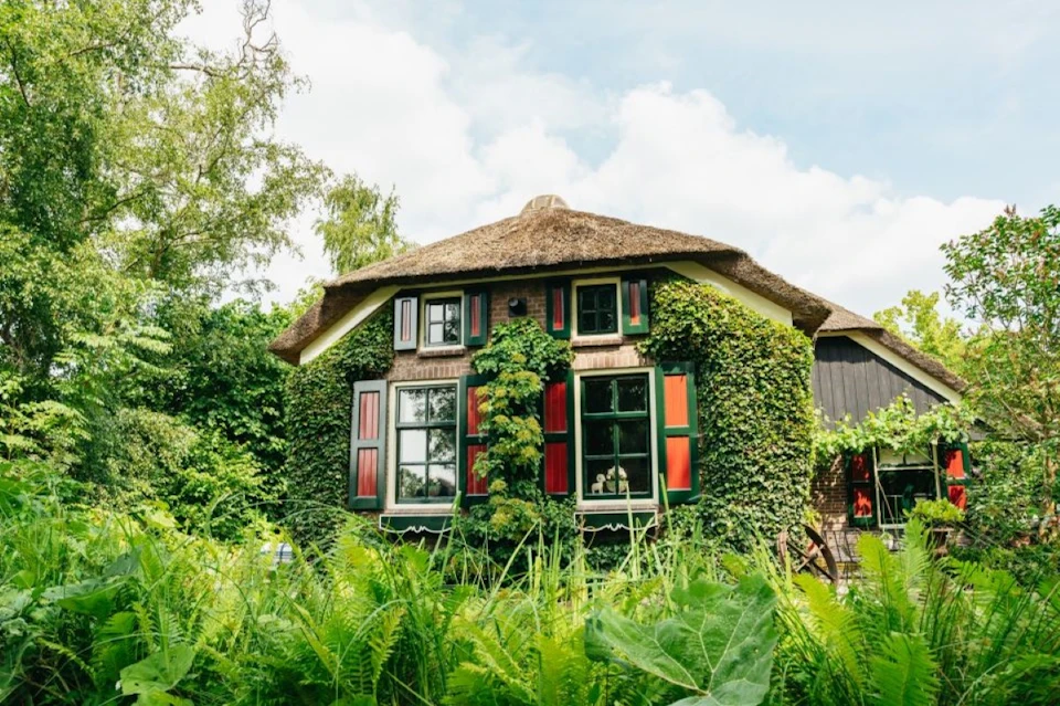 The top attraction is admiring the traditional thatched-roof houses, each one is unique.