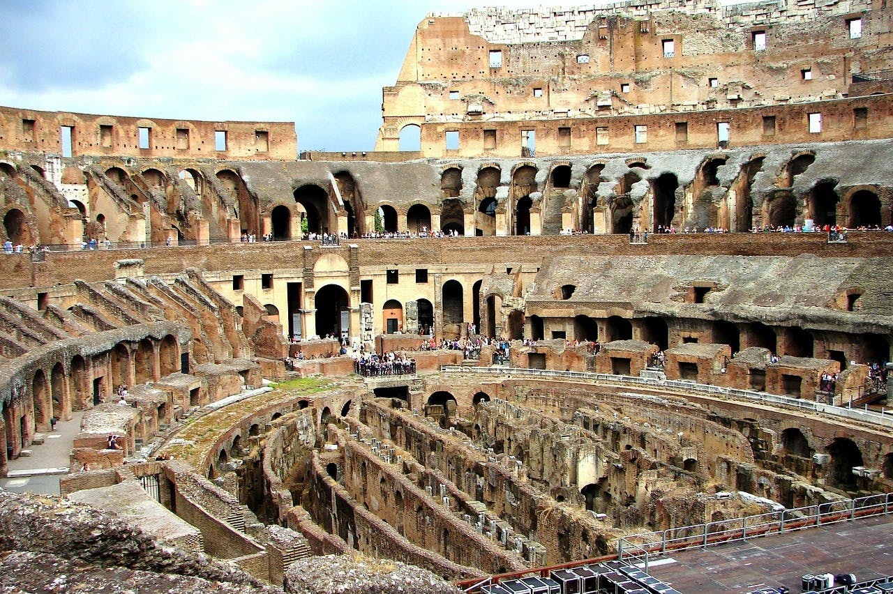 Colosseo, Foro Romano e Palatino + Tour guidato — 3