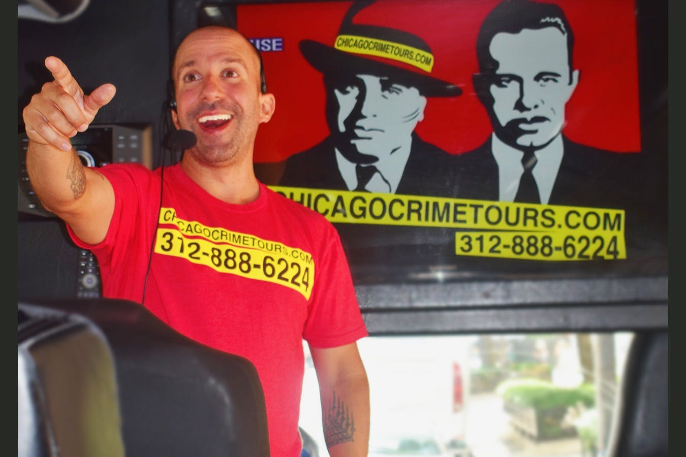 Expert and Fun Chicago Crime Tour Guide