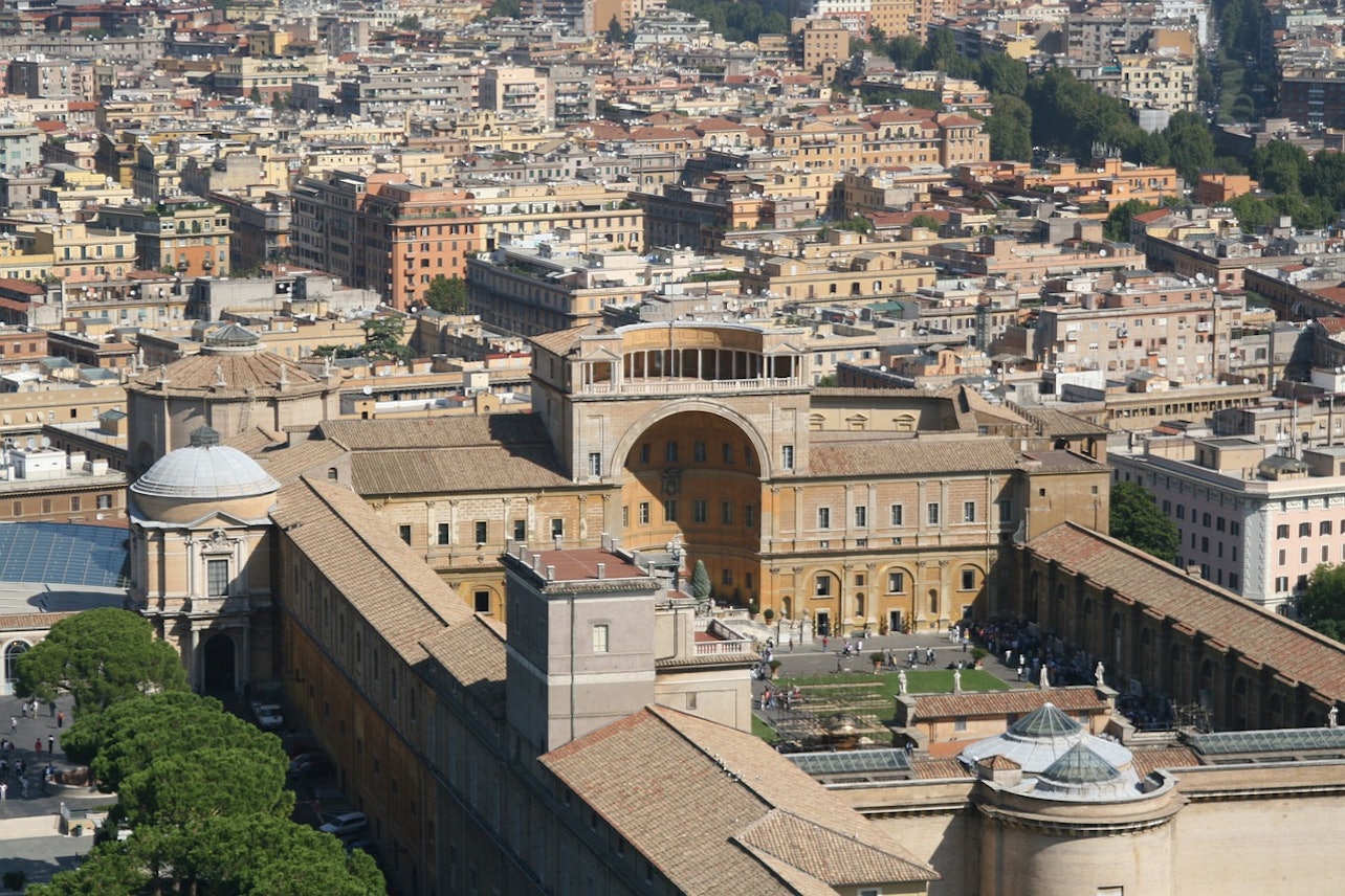 Musei Vaticani e Cappella Sistina: Salta la fila con l'audioguida opzionale - Alloggi in Roma