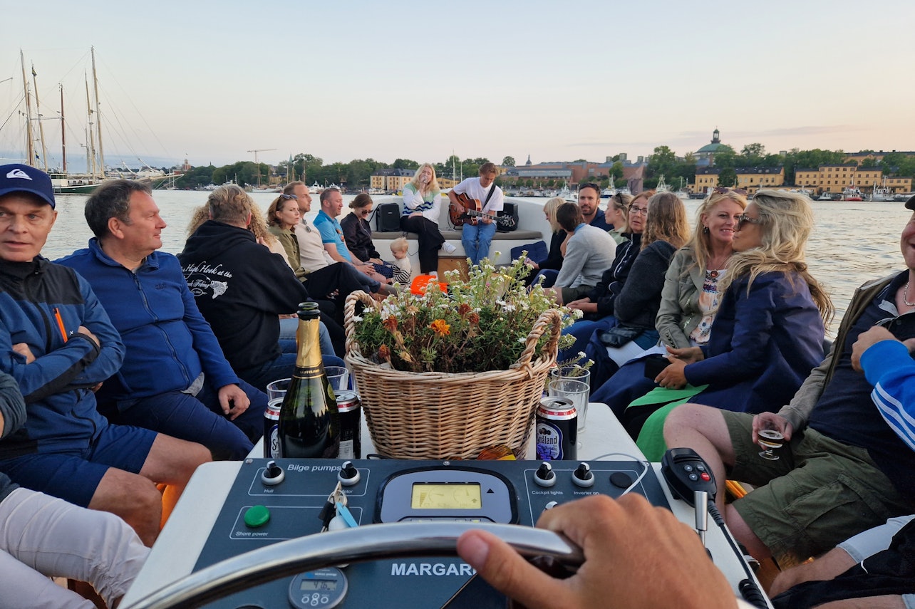Estocolmo: Excursión en barco con música en directo - Alojamientos en Estocolmo