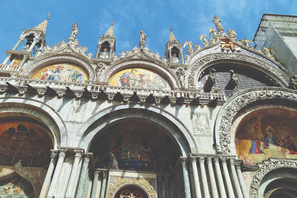Facade detail