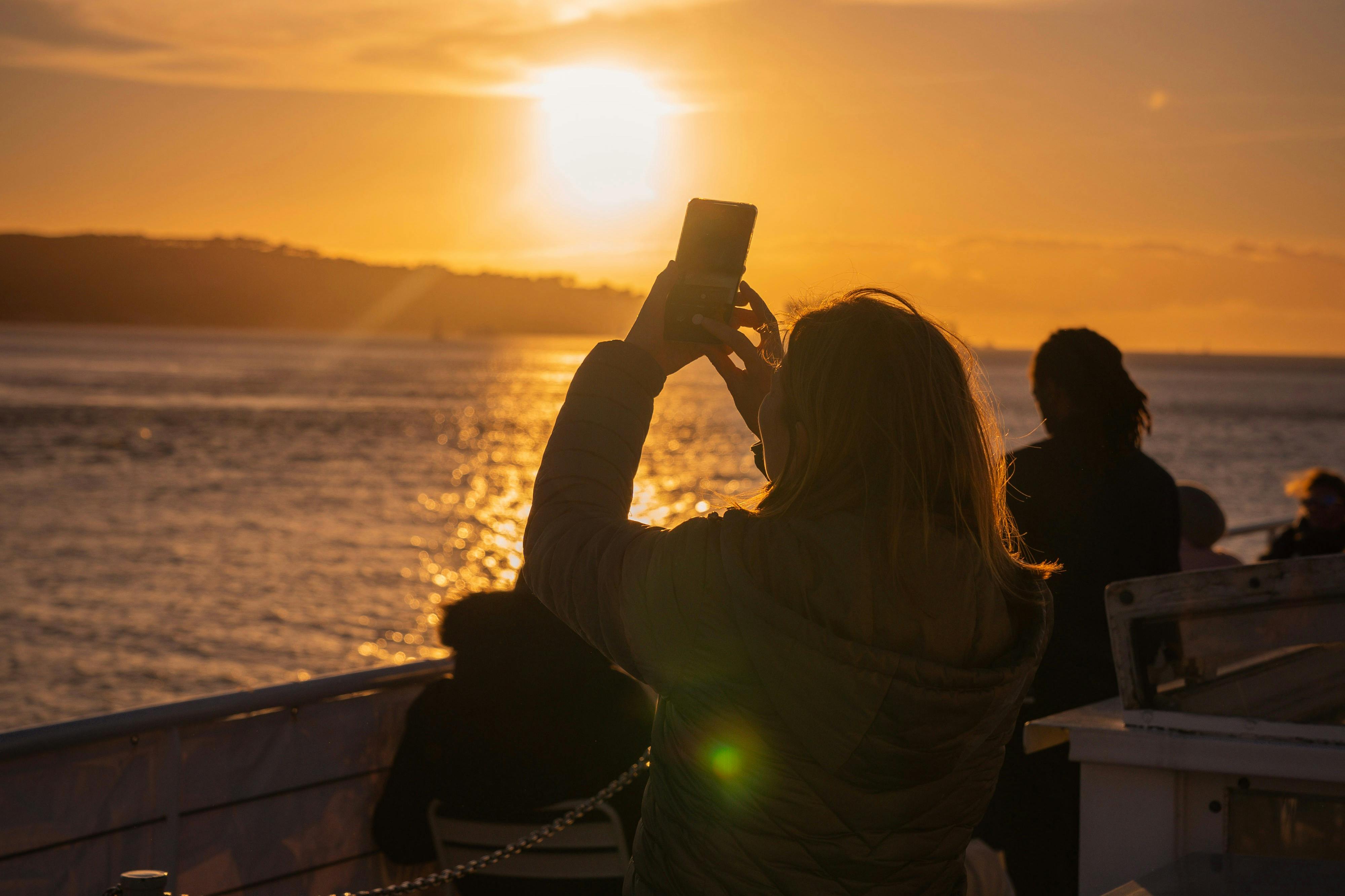 일몰 감상 크루즈