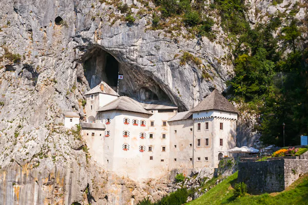 Lac de Bled, Grotte de Postojna & Château de Predjama : Excursion d'une journée complète depuis Ljubljana