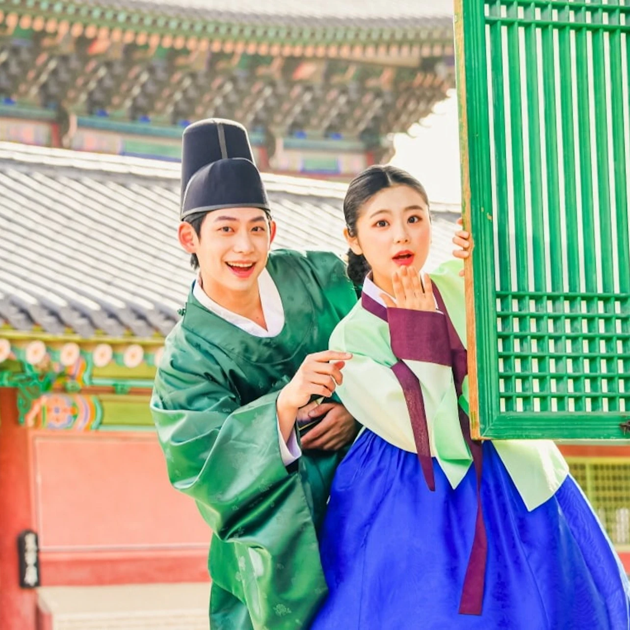 Photoshoot, Premium Hanbok Rental & Make-Up At Gyeongbokgung: Wedding Royal Premium Hanbok All Day in Seoul – Tiqets