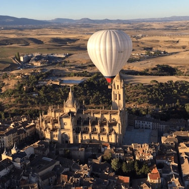 Excursion à Ségovie depuis Madrid avec vol en montgolfière