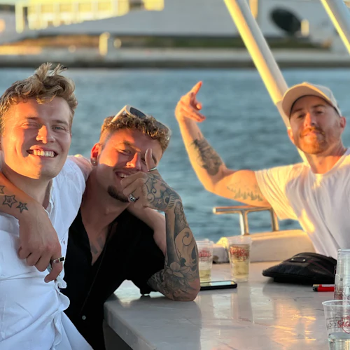 Lisboa: Festa no Barco com DJ + Bar Aberto - Photo 9