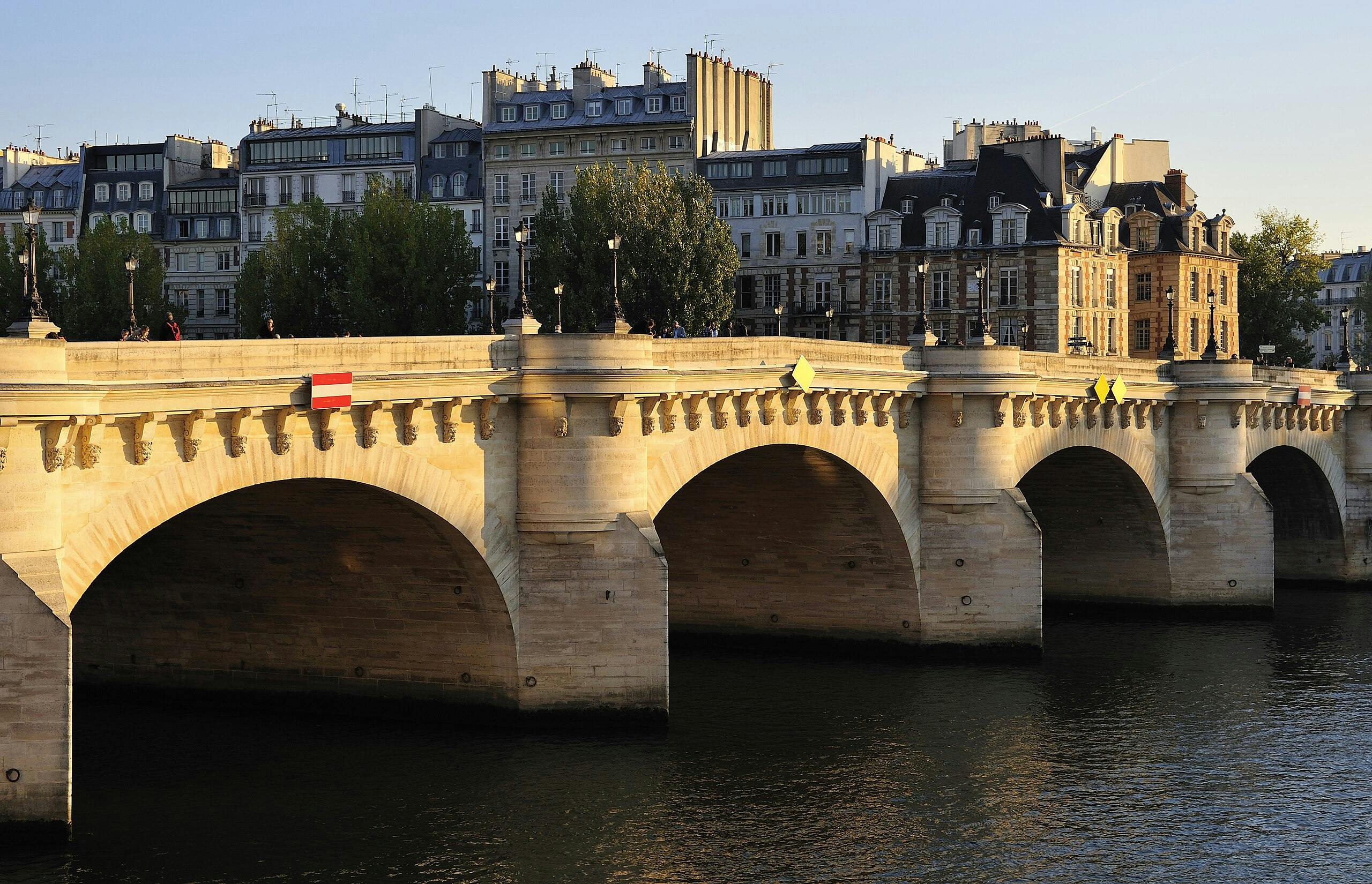Pont Neuf a París
